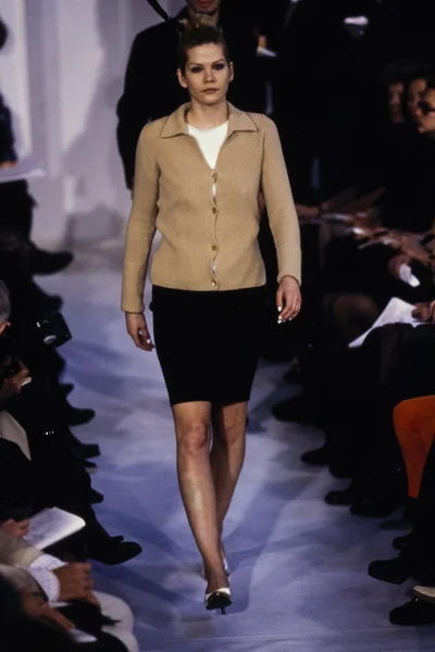 Look 44